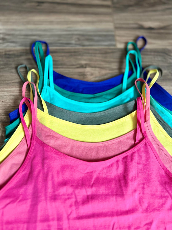 PLUS SIZE SEAMLESS TANKS (multiple colors)