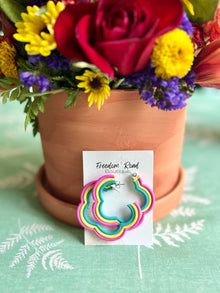  BRIGHT FLOWER CLAY HOOPS