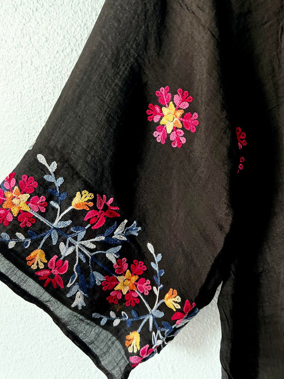 FLOWER EMBROIDERED KIMONO WITH MATCHING EARRINGS