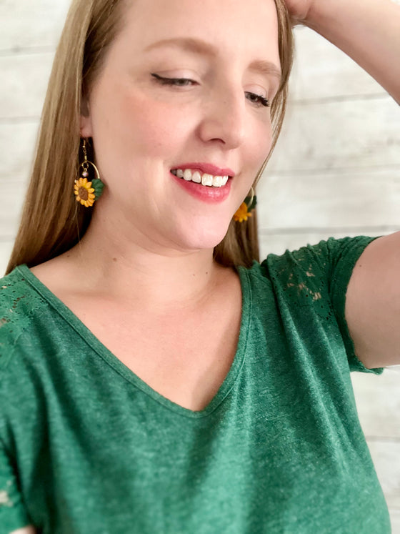 SUNFLOWER SPARKLE DANGLE EARRINGS